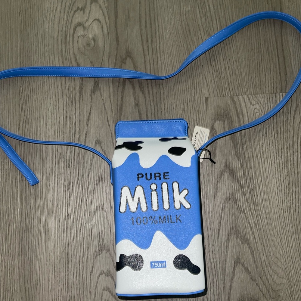 Milk Purse